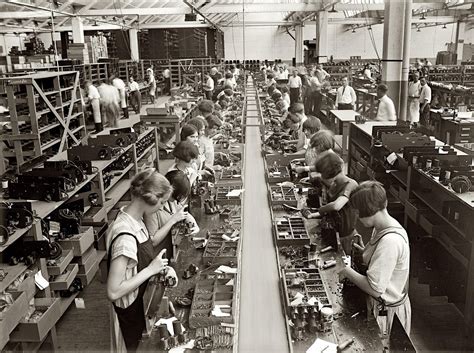 1920 photo of a radio manufacturing assembly line with all women ...