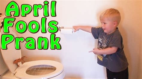 2016 funny prank KID FRIENDLY PRANK !TOILET PRANK! - YouTube