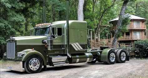 Semi Truck Customization Guide | Paint, Lights, Fenders, Interior Products