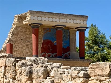 Knossos Palace in Crete, Greece : Diary of a Gen-X Traveler