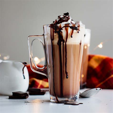 Starbucks Mocha Latte (Copycat Recipe) – Milk and Pop