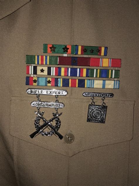 Can anyone help identify these? : r/USMC