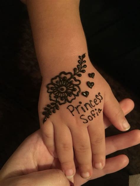 Easy & Simple Kids Mehndi Designs 2023 Images Download