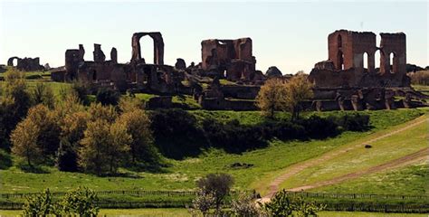 APPIAN WAY & CATACOMBS - Walks Inside Italy