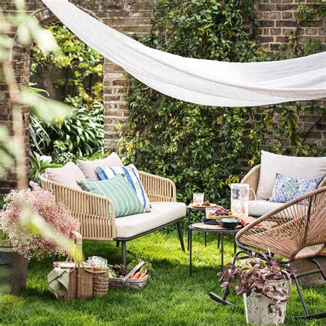 Calm garden ideas for when life and the heat get too much | Ideal Home