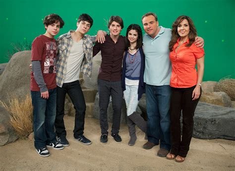 'Wizards of Waverly Place' Cast Is on Board for a Reboot: David Henrie ...