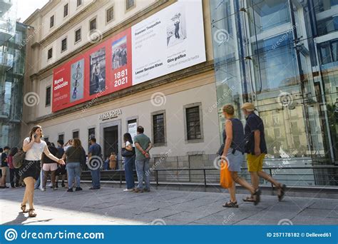 Reina Sofia Art Museum Entrance in Madrid, Spain Editorial Photography ...