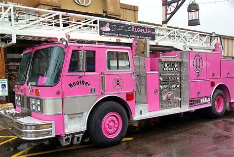 Pink Heals Fire Truck - Parada del Sol - Scottsdale | Flickr