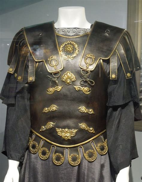 Commodus movie costume - Gladiator | Roman costume, Roman fashion ...