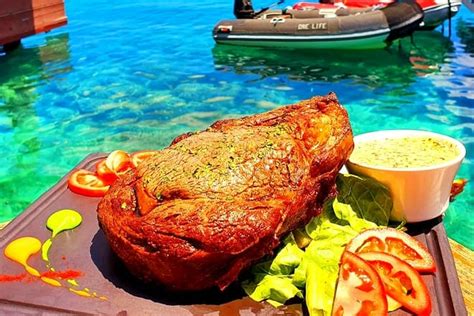 12 Best Restaurants in Bora Bora for 2024 (Top Eats!)