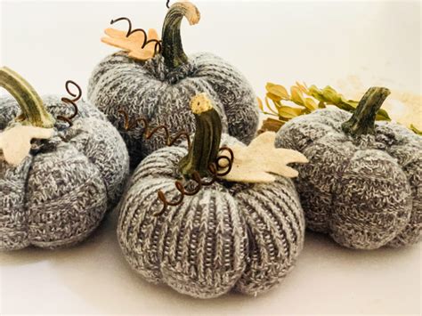 How to Make Fabric Pumpkins from Old Socks - A Well Purposed Woman ...