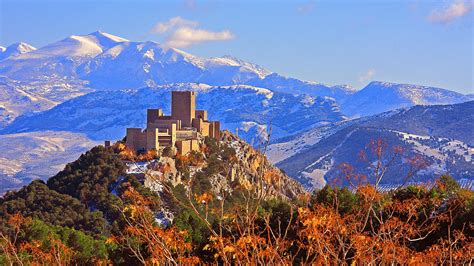 Castillo de Santa Catalina | Jaen, Castle pictures, Medieval castle