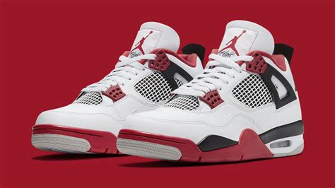 Air Jordan 4 "Fire Red" Officially Revealed: Detailed Photos