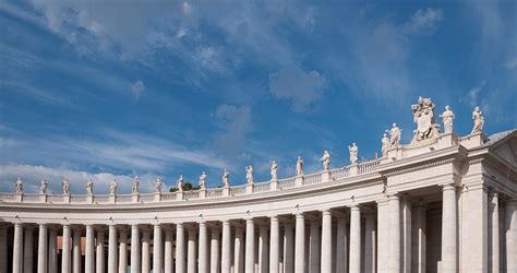 Explore St. Peter’s Square, Vatican | Detailed Guide