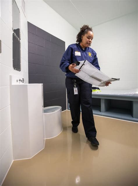 Touting ‘zero youth detention’ goal, King County offers tour of new ...