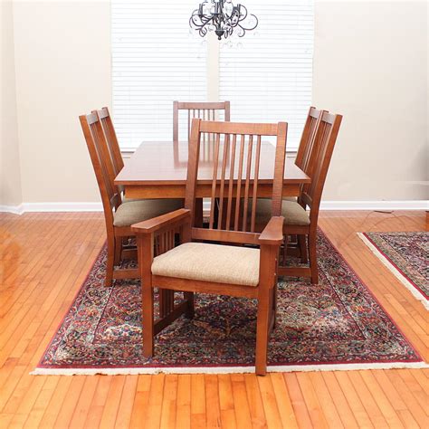 Bassett Furniture Mission Style Oak Dining Table and Chairs | EBTH