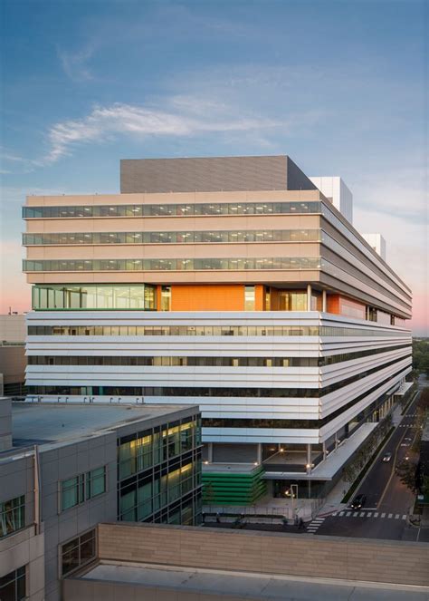 Rafael Viñoly Architects | University of Chicago Medicine, Center for ...