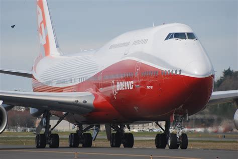 Boeing 747-8 Intercontinental Makes First Flight | WIRED