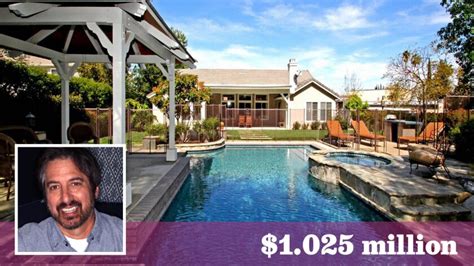 Actor-comedian Ray Romano sells Woodlands Hills home for $1.025 million ...