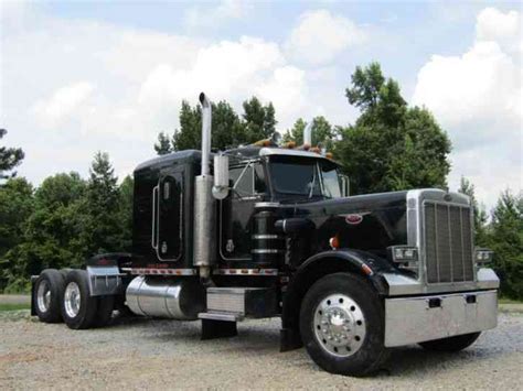 Peterbilt 359 (1985) : Sleeper Semi Trucks