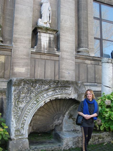 Senior ELF in Western Anatolia: Archaeology Museum in Istanbul