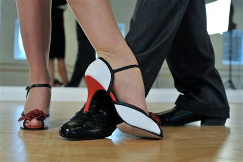 10 Best Shoes for Dancing in 2021: Hip Hop, Ballroom, & Salsa Dancing ...