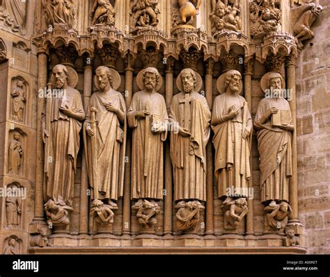 להשתגע תבוסה דודה notre dame cathedral paris sculpture אגודל פוטנציאל תמרון