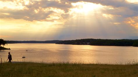 Visit Osage Beach: Best of Osage Beach, Missouri Travel 2022 | Expedia ...