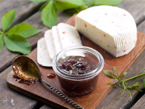 What Cheese Goes With Figs? 10 Awesome Examples