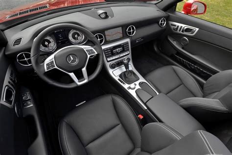 2016 Mercedes-Benz SLK-Class Pictures - 82 Photos | Edmunds