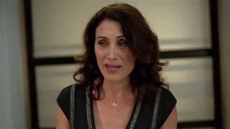 Inside Girlfriends' Guide to Divorce with Lisa Edelstein, Paul ...