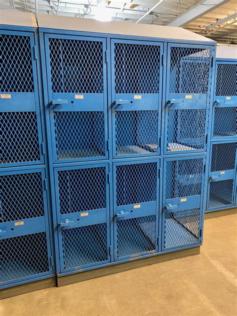 Blue Mesh Gym Lockers – 6 doors – Bauer Bros Inc.