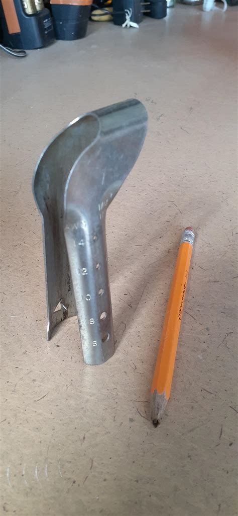 Anyone know what this is? (pencil for scale) : r/Tools