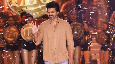 Social media fights to political entry: What Vijay said at 'Leo ...