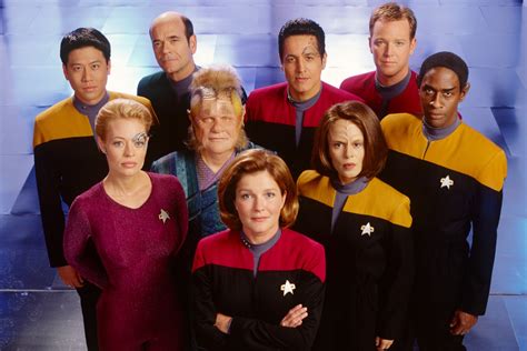 WIRED Binge-Watching Guide: Star Trek: Voyager | WIRED