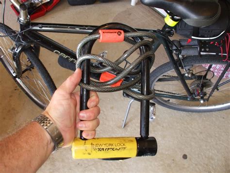 How to Mount a Heavy Bicycle U Lock With a DIY Bracket : 5 Steps ...