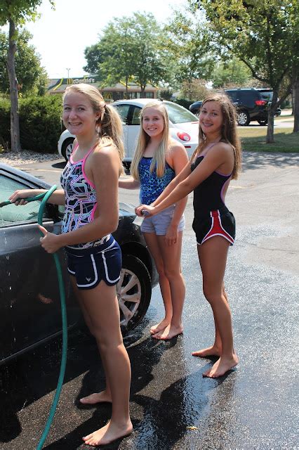 NHS Rocket Swimming and Diving Team: Car Wash Fun!