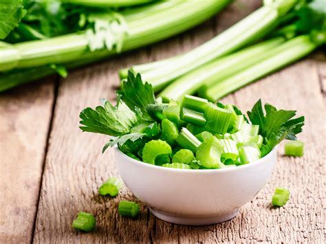 Lower blood pressure, cholesterol and more with celery - Easy Health ...