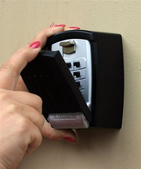 seniors medical emergency Wall Mount Key Storage Lock Box Push Button ...