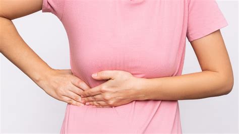 Gallbladder pain and issues: What are its symptoms and causes | HealthShots