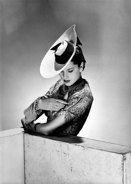 The Latest Hat Model, Vogue Studios, London, April, 1942 - Lee Miller ...