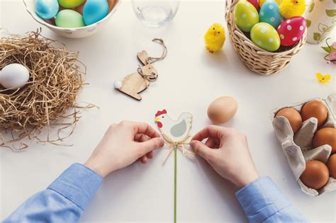 How to Decorate Chocolate Easter Eggs? - Totally Chocolate