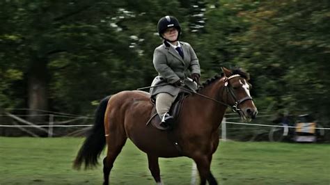 Horse Rider With Dwarfism Aims To Fulfill Her Wish Of Becoming A ...