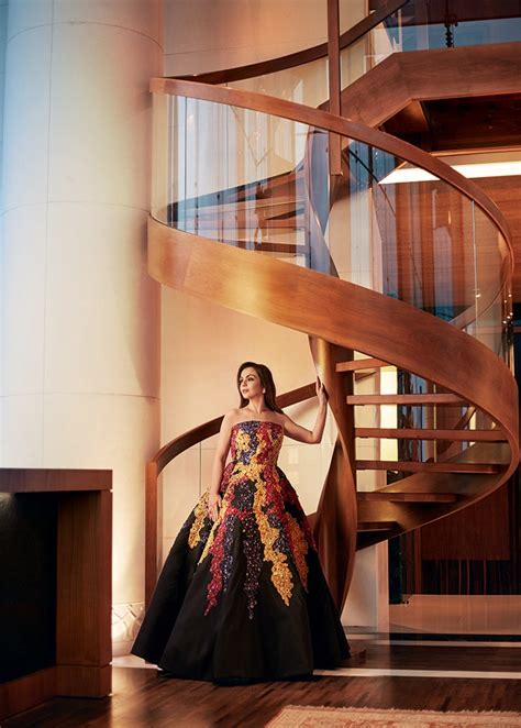 29 stunning pictures and videos that take you inside Antilia, Mukesh ...