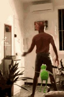 Andrew Tate Kermit The Frog GIF – Andrew Tate Kermit The Frog Dance ...