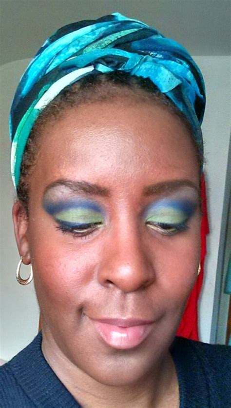 NFL Teams Makeup Look: Seattle Seahawks | Beauty412