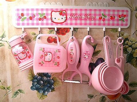 pink-kitchen-appliances-with-hello-kitty-ideas | HomeMydesign