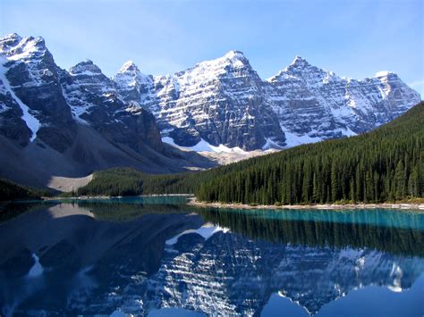 Archivo:Moraine Lake 17092005.jpg - Wikipedia, la enciclopedia libre