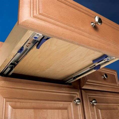 Accuride Drawer Slides: 20 Undermount Eclipse 3132EC Slide