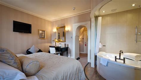 Castle Hotel | Visit Conwy